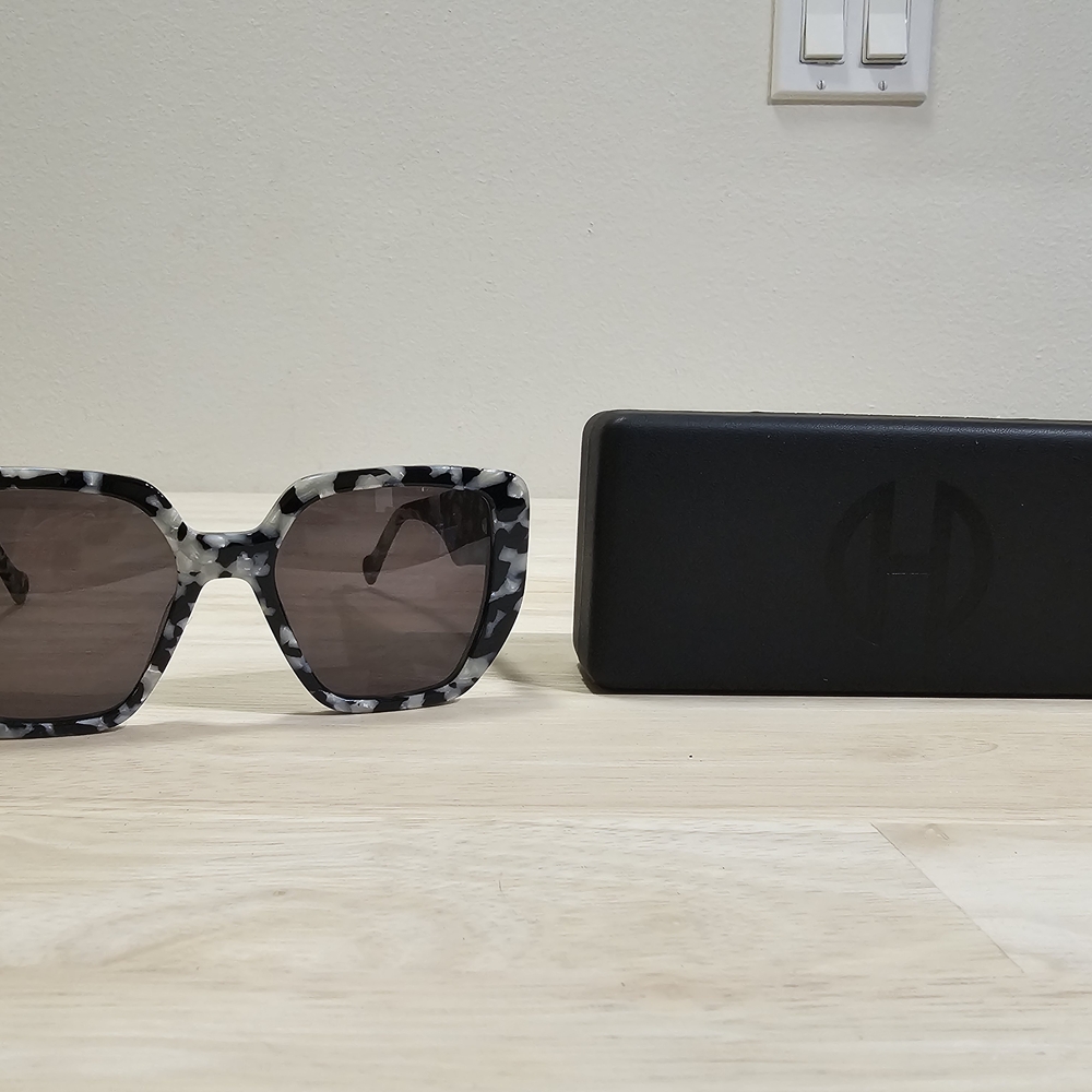 Stylish Black and Gray Sunglasses with Oversized Frame and Dark Lenses